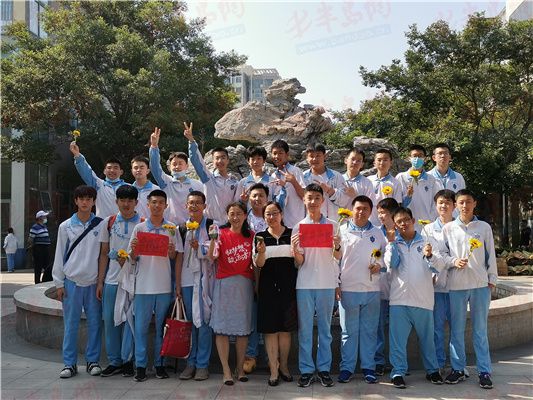 决胜连场相争广受关注，豪取胜利夺魁的简单介绍