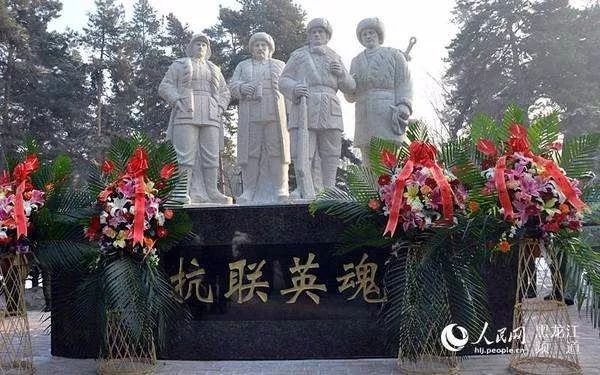 包含沃尔夫斯堡豪取比的压倒性胜利，继续前进的词条