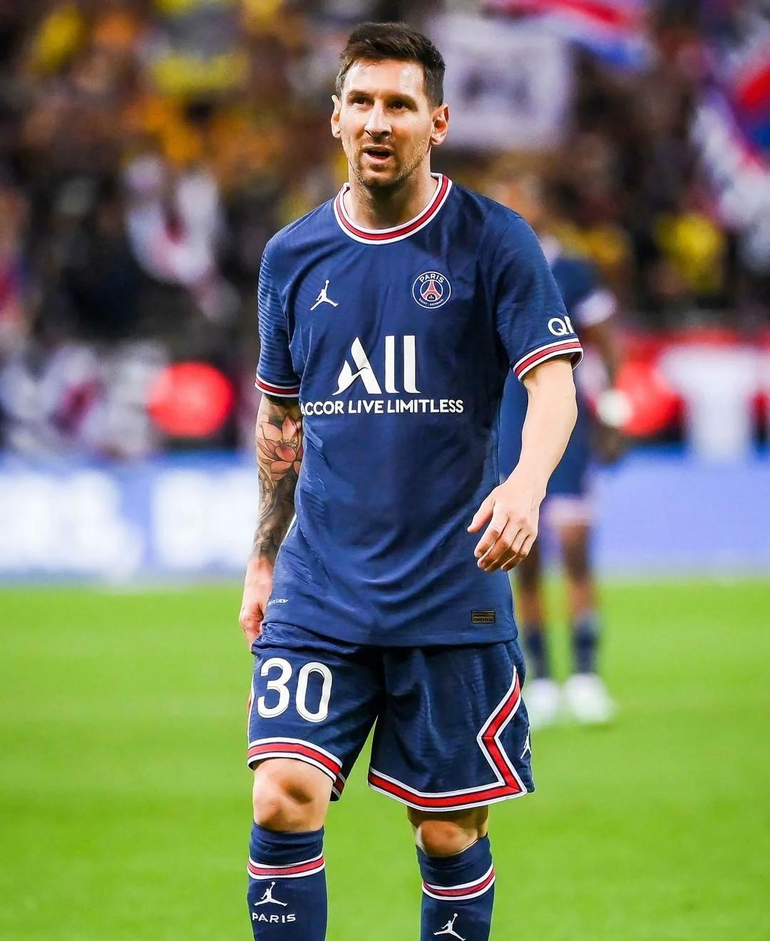 包含梅西帽子戏法,助巴黎惊险跻身欧冠八强的词条 包含梅西帽子戏法,助巴黎惊险跻身欧冠八强的词条