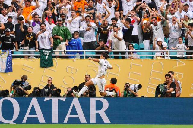 比赛结束意犹未尽,场面精彩纷呈 比赛结束意犹未尽,场面精彩纷呈