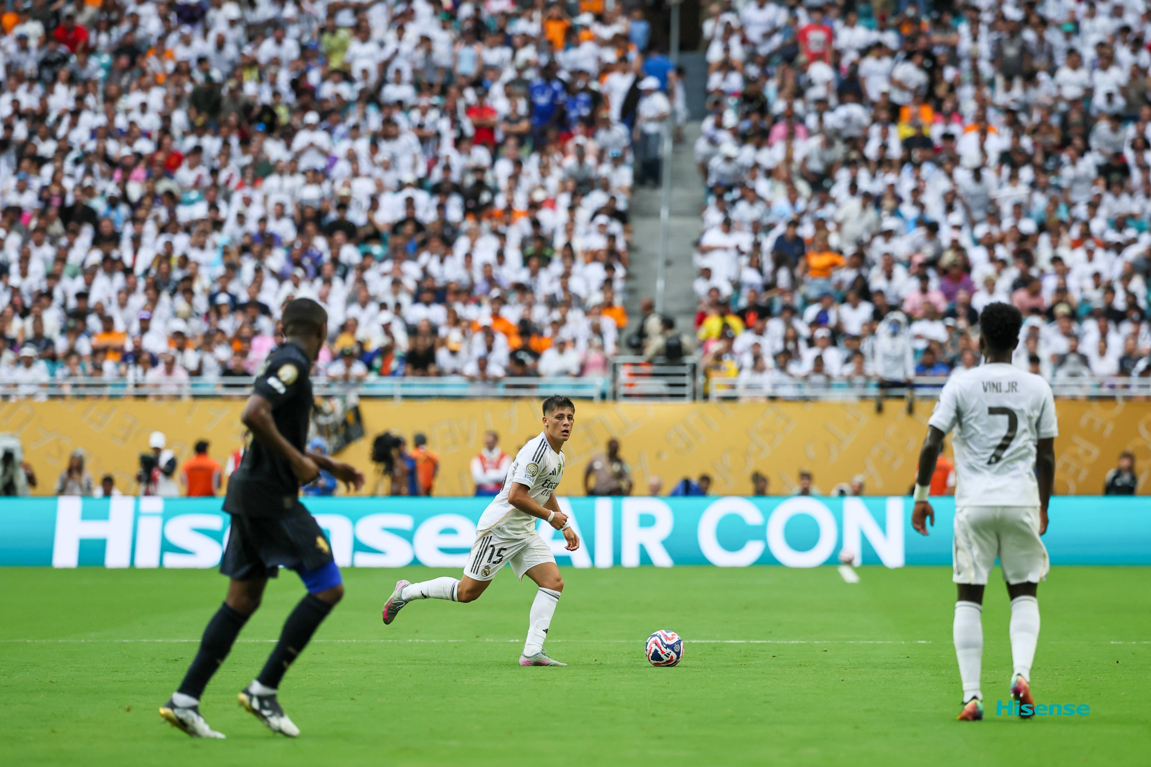 尤文翻盘勒沃库森,库尔图瓦点燃赛场 尤文翻盘勒沃库森,库尔图瓦点燃赛场